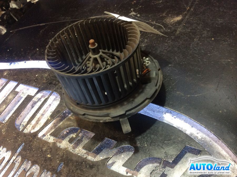 Aeroterma (Ventilator Habitaclu Incalzire) VOLKSWAGEN JETTA III (1K2) 2005-2010 Cod 1K1820015D