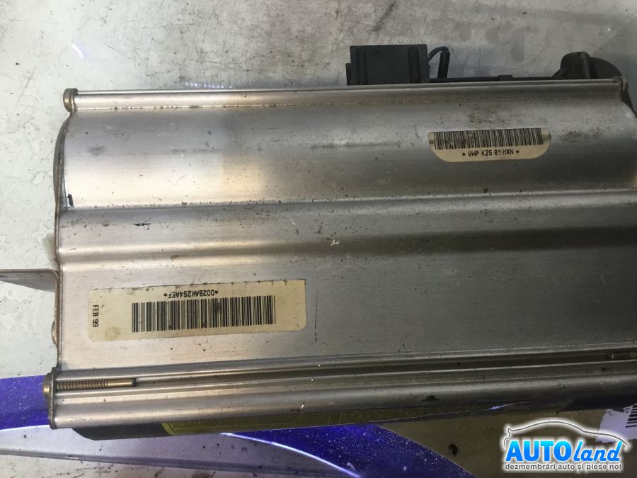 Airbag Pasager VOLKSWAGEN GOLF IV (1J1) 1997-2005 Cod 1J0880204B