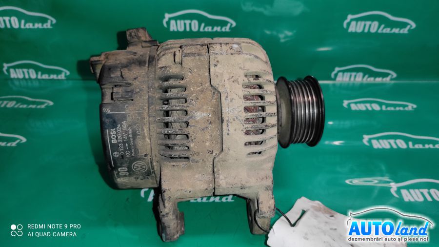 Alternator VOLKSWAGEN TRANSPORTER IV bus (70XB,70XC,7DB,7DW) 1990-2003 Cod 0123320024