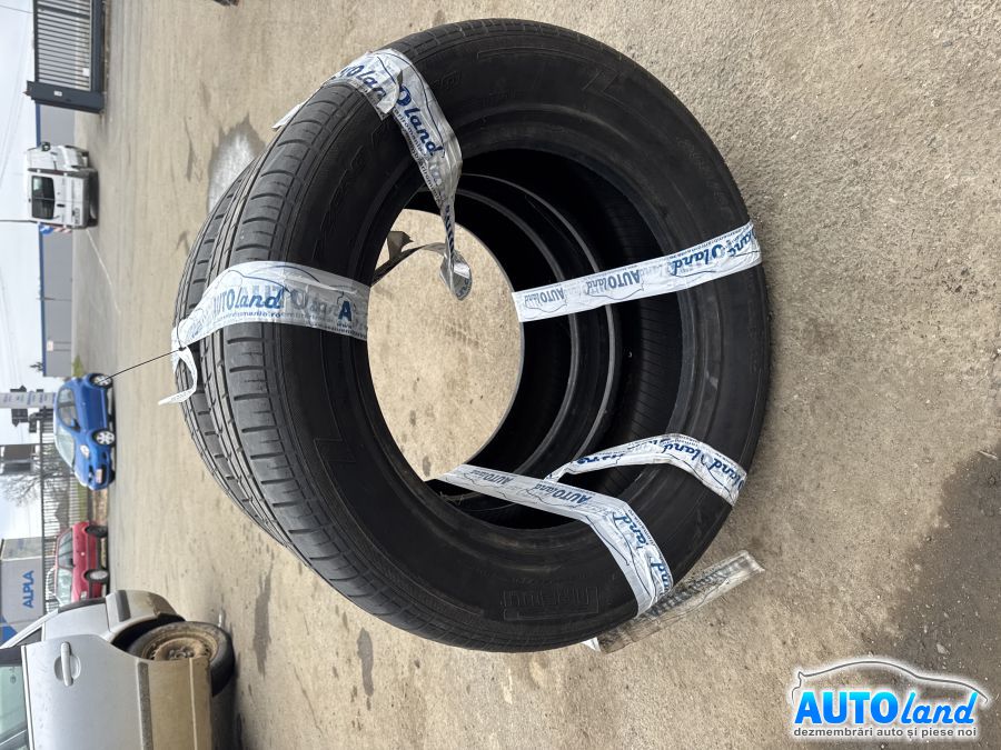 Anvelope Vara (2 Bucati) NEIDENTIFICAT NEIDENTIFICAT 2000-2025 Cod 2555518