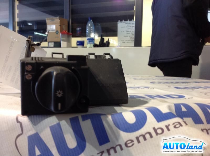 Bloc Lumini MERCEDES-BENZ E-CLASS (W210) 1995-2002 Cod 21054501504