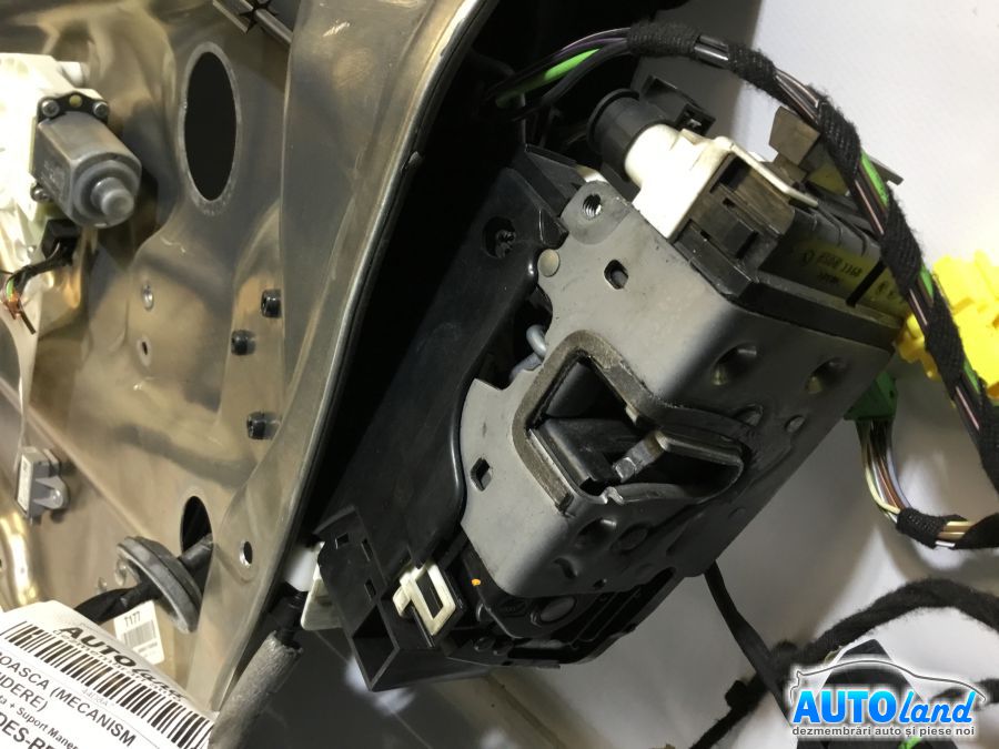 Broasca (mecanism Inchidere) MERCEDES-BENZ C-CLASS (W204) 2007-2025 Cod A2047202435