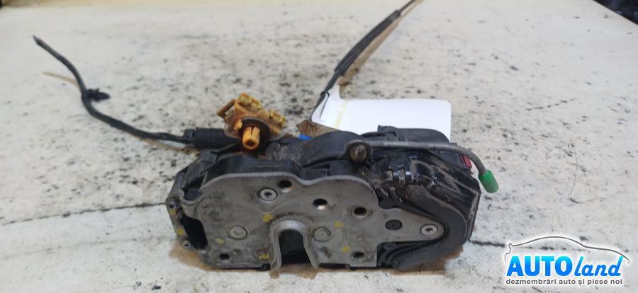 Broasca (mecanism Inchidere) OPEL ASTRA J combi 2009-2026 Cod 11H081