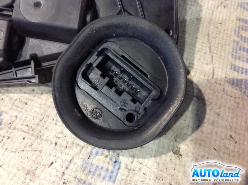 Broasca (Mecanism Inchidere) VOLKSWAGEN GOLF VI 2008-2025 Cod 5K4839015B