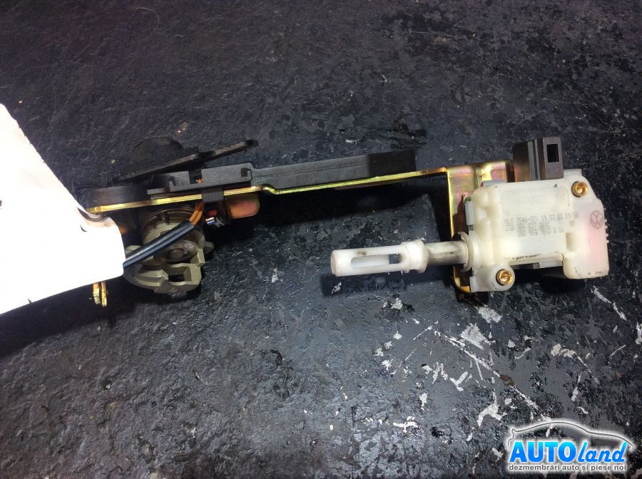 Broasca (mecanism Inchidere) VOLKSWAGEN PASSAT Variant (3B6) 2000-2005