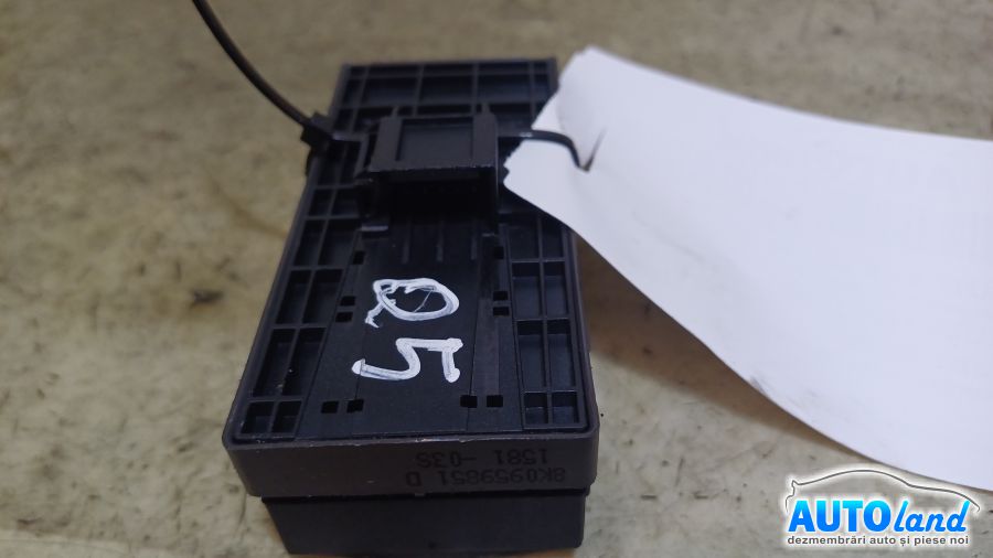 Butoane Geam AUDI Q5 (8R) 2008-2025 Cod 8K0959851D