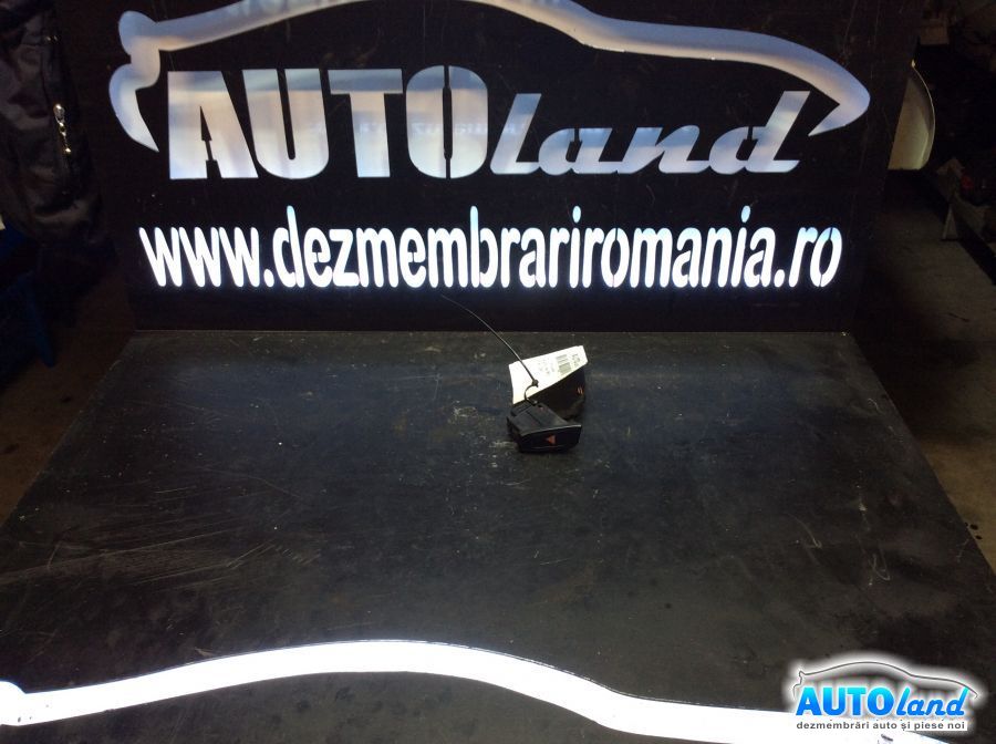 Buton Avarii AUDI A4 (8K2) 2007-2025 Cod 8K1941509