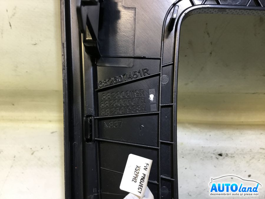 Buton Avarii DACIA SANDERO II 2013-2025 Cod 682607451R