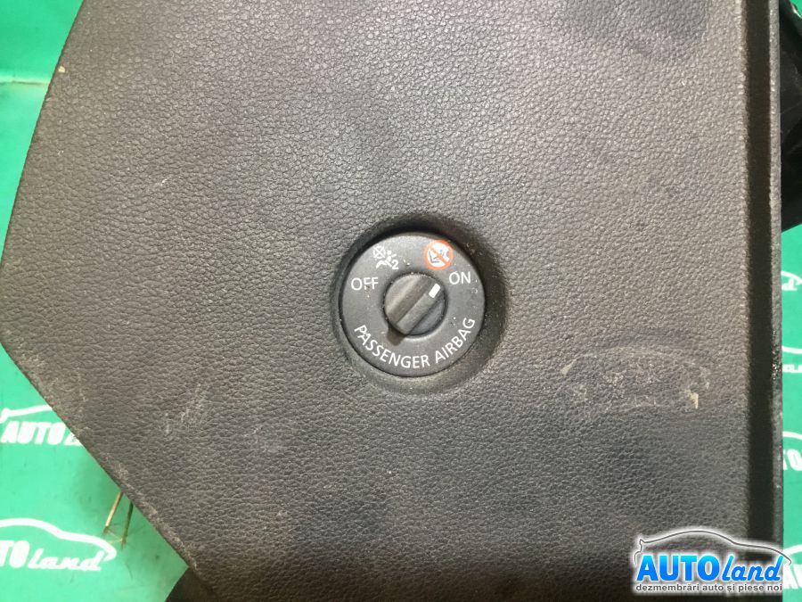 Buton DACIA DUSTER 2010-2025 Cod 689201104R