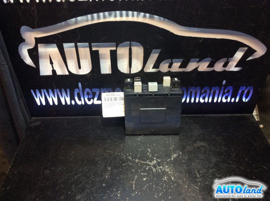 Calculator Confort VOLKSWAGEN GOLF V (1K1) 2003-2025 Cod 3C0937049AJ