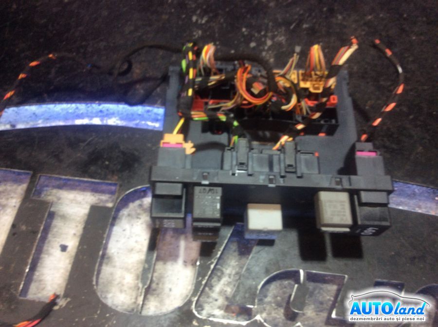 Calculator Confort VOLKSWAGEN PASSAT (3C2) 2005-2025 Cod 3C0937049AD