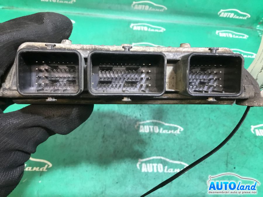 Calculator ECU Motor FORD FIESTA V (JH_,JD_) 2001-2025 Cod 3S6112A650LB