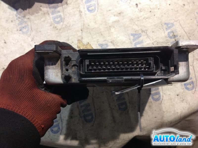 Calculator ECU Motor OPEL KADETT E (39_,49_) 1984-1991 Cod 90231656