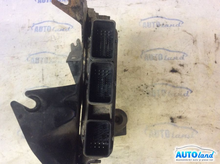 Calculator ECU Motor RENAULT CLIO III (BR0/1,CR0/1) 2005-2025 Cod 8200461733