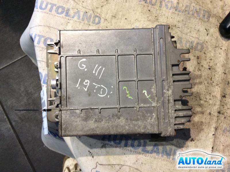 Calculator ECU Motor VOLKSWAGEN GOLF III (1H1) 1991-1997 Cod 0281001651