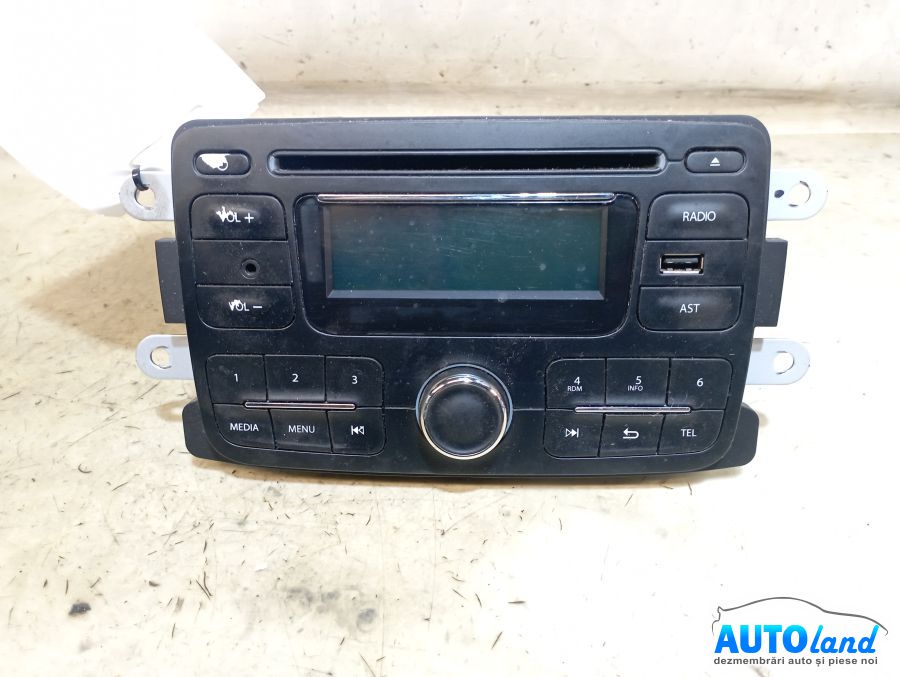 Cd Player Auto DACIA LOGAN II 2012-2025 Cod 281152320R
