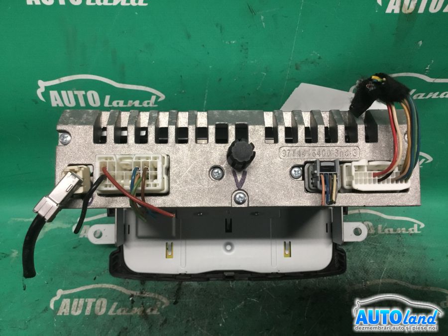 CD Player auto DACIA LOGAN II 2012-2025 Cod 281155248R