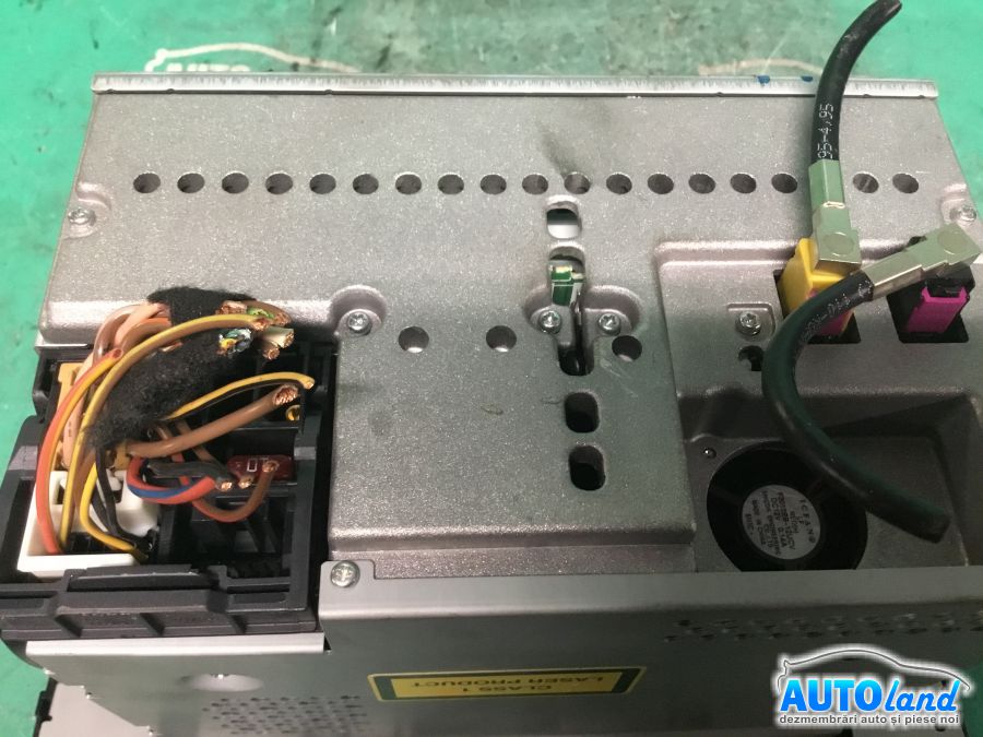 CD Player auto MERCEDES-BENZ C-CLASS (W203) 2000-2025 Cod A2038705089