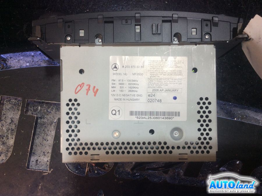 CD Player auto MERCEDES-BENZ C-CLASS (W203) 2000-2025 Cod A2038705089