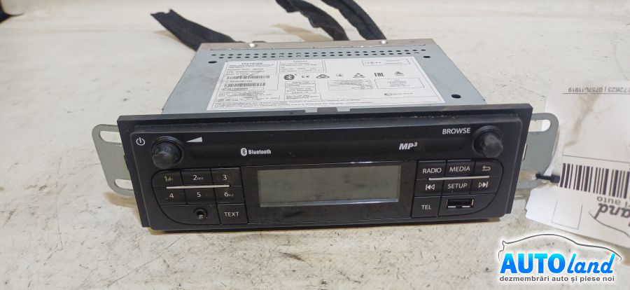 Cd Player Auto OPEL Movano B 2010-2019 Cod 281156320R