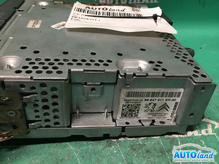 CD Player auto PEUGEOT NEIDENTIFICAT 2000-2025 Cod 96647511XH