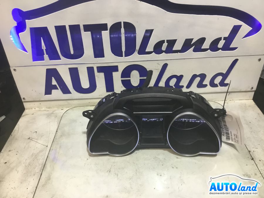 Ceas Bord AUDI A5 2007-2025 Cod 8T0920931M