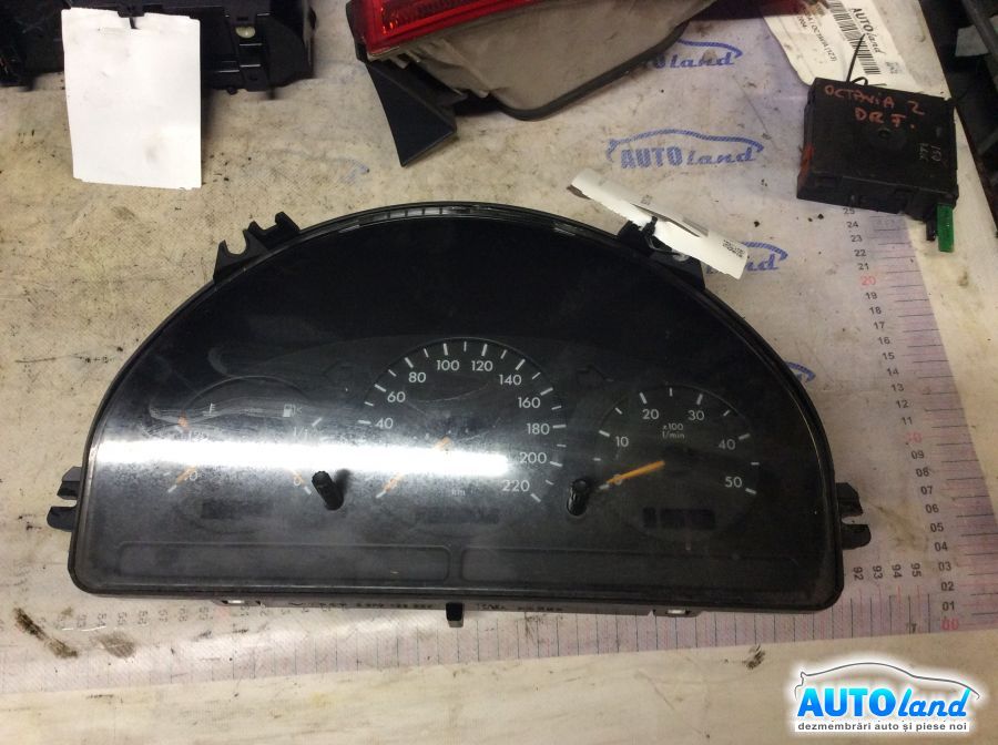 Ceas Bord MERCEDES-BENZ M-CLASS (W163) 1998-2005 Cod A1635401847