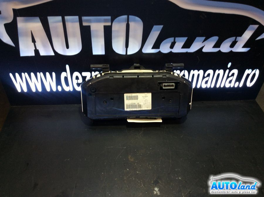 Ceas Bord RENAULT CLIO III (BR0/1,CR0/1) 2005-2025 Cod 8201060299B