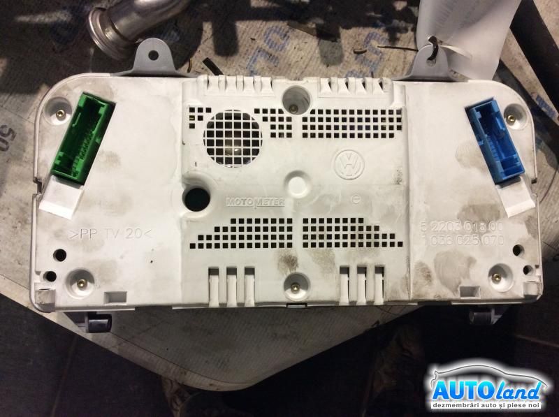 Ceas Bord VOLKSWAGEN POLO (6N2) 1999-2001 Cod 5220301800