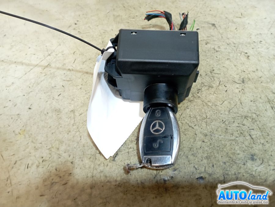 Contact cu Chei Auto