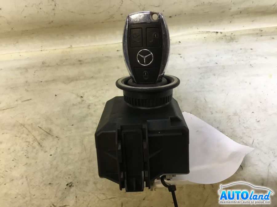 Contact cu Chei Auto