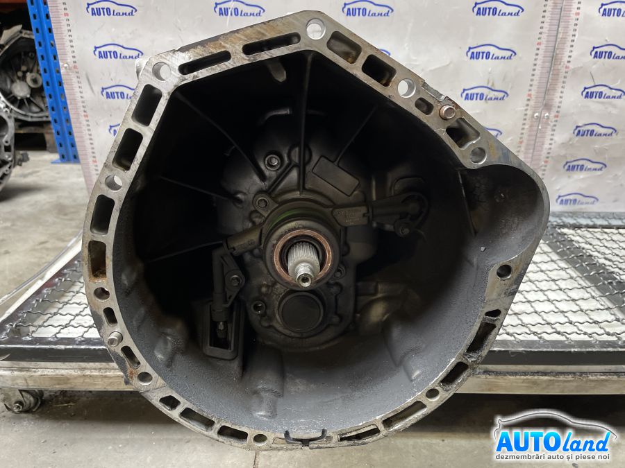 Cutie de Viteza Manuala MERCEDES-BENZ C-CLASS (W203) 2000-2025 Cod 2112605700