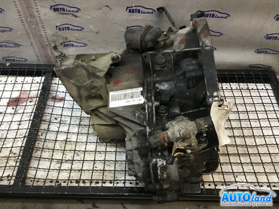 Cutie de Viteza Manuala RENAULT LAGUNA I (B56_,556_) 1993-2001 Cod 8200025740