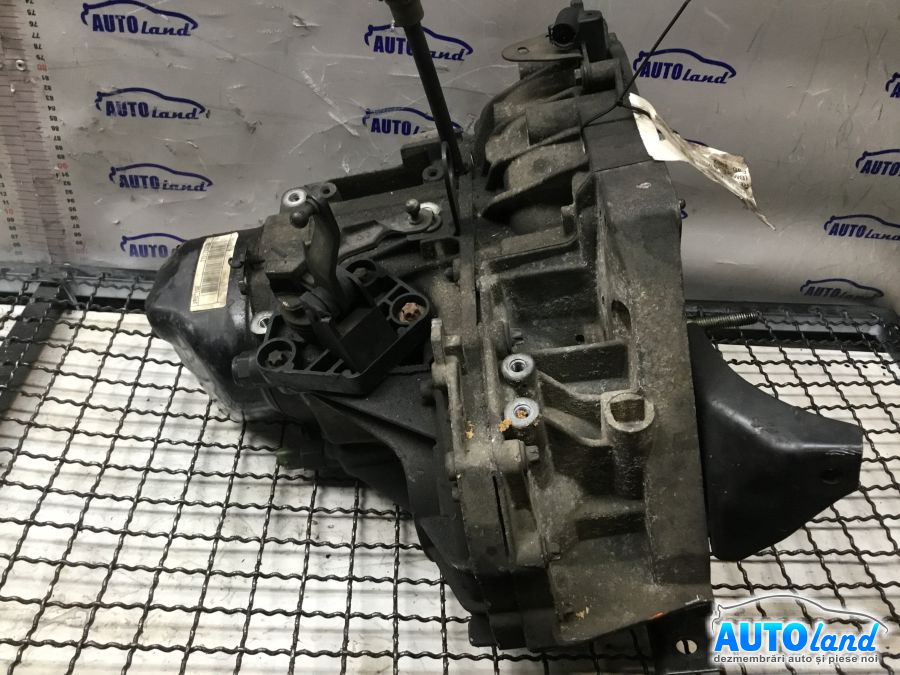 Cutie de viteza manuala RENAULT MEGANE II (BM0/1_,CM0/1_) 2002-2025 Cod 7701723233