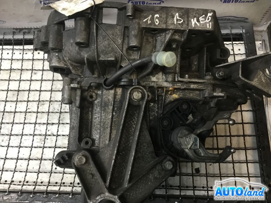 Cutie de viteza manuala RENAULT MEGANE II (BM0/1_,CM0/1_) 2002-2025 Cod 8200133311