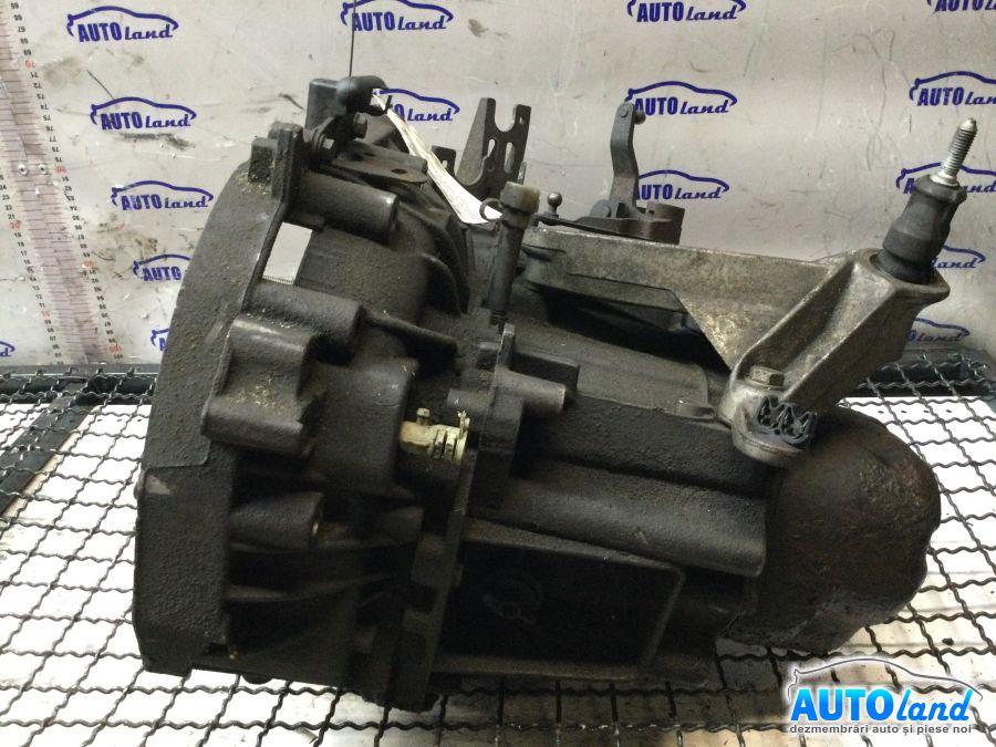 Cutie de viteza manuala RENAULT MEGANE II (BM0/1_,CM0/1_) 2002-2025 Cod 8200133311