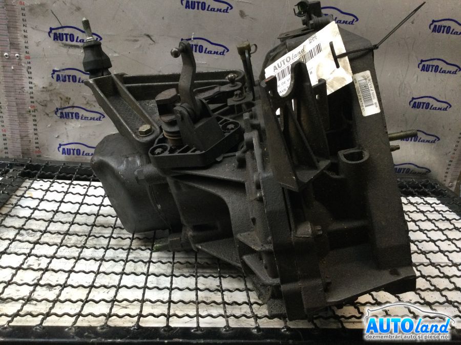 Cutie de viteza manuala RENAULT MEGANE II (BM0/1_,CM0/1_) 2002-2025 Cod 8200133311