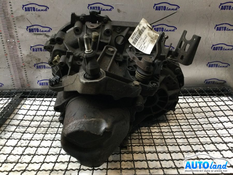 Cutie de viteza manuala RENAULT MEGANE II (BM0/1_,CM0/1_) 2002-2025 Cod 8200133311
