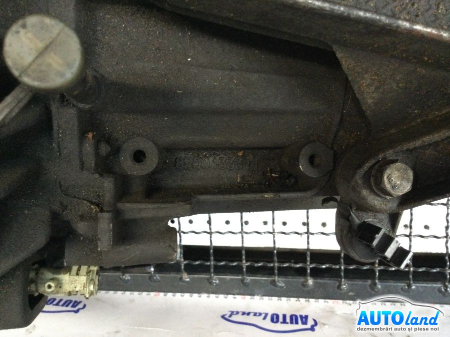 Cutie de viteza manuala RENAULT MEGANE II (BM0/1_,CM0/1_) 2002-2025 Cod 8200133311