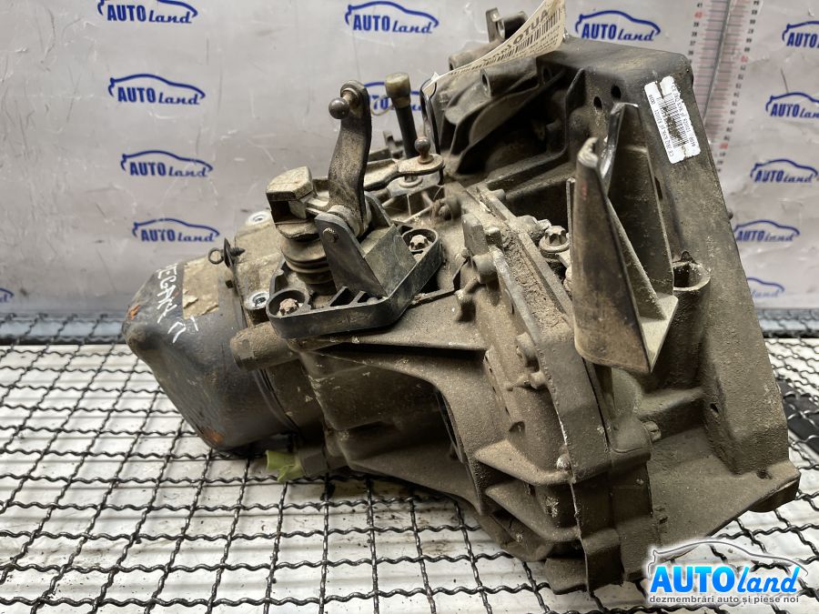 Cutie de viteza manuala RENAULT MEGANE II (BM0/1_,CM0/1_) 2002-2025 Cod 8200210039