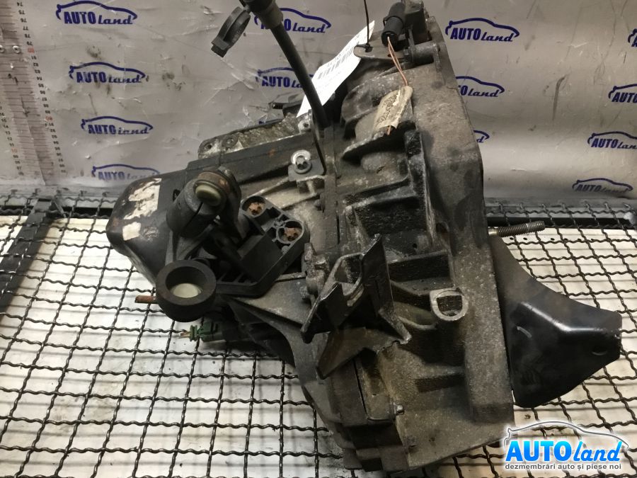 Cutie de viteza manuala RENAULT MEGANE II (BM0/1_,CM0/1_) 2002-2025 Cod 8200210039