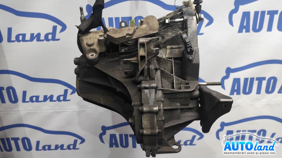 Cutie de viteza manuala RENAULT MEGANE II (BM0/1_,CM0/1_) 2002-2025 Cod 8200388620