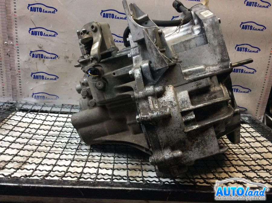 Cutie de viteza manuala RENAULT SCENIC II (JM0/1_) 2003-2025 Cod 8200128325