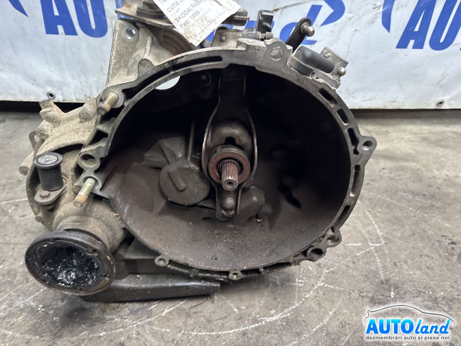 Cutie de viteza manuala SKODA FABIA (6Y2) 1999-2025 Cod 002301107T