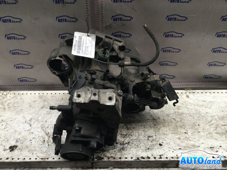 Cutie de Viteza Manuala VOLKSWAGEN GOLF IV (1J1) 1997-2005