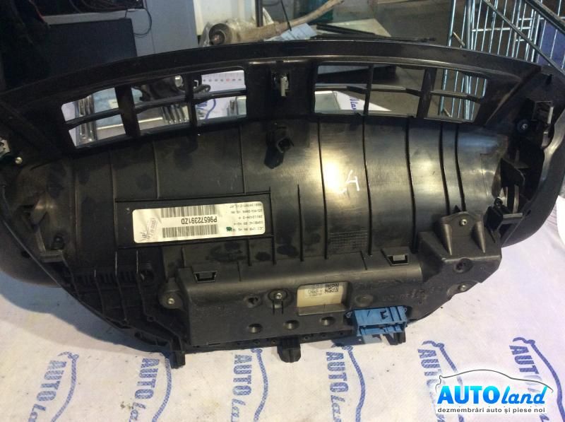 Display CITROEN C4 (LC_) 2004-2025 Cod 96572391ZD