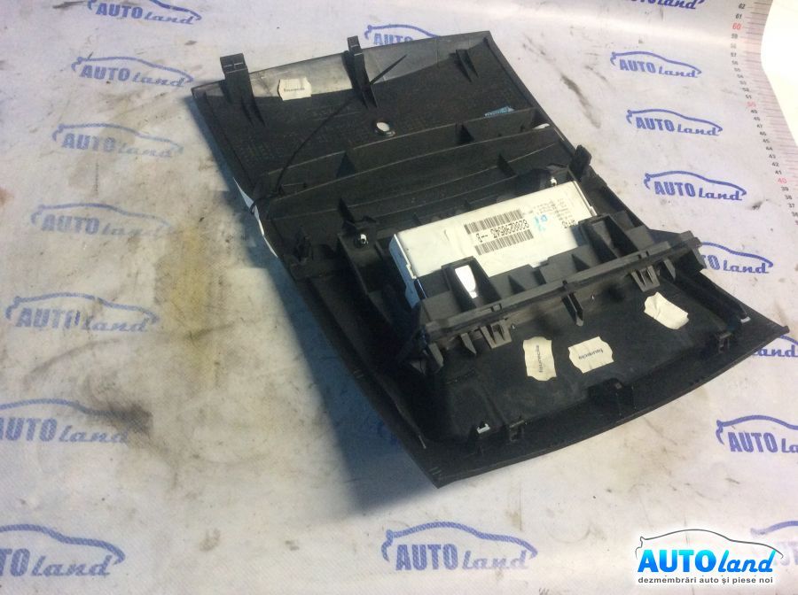 Display RENAULT MEGANE II (BM0/1_,CM0/1_) 2002-2025 Cod 8200290543B