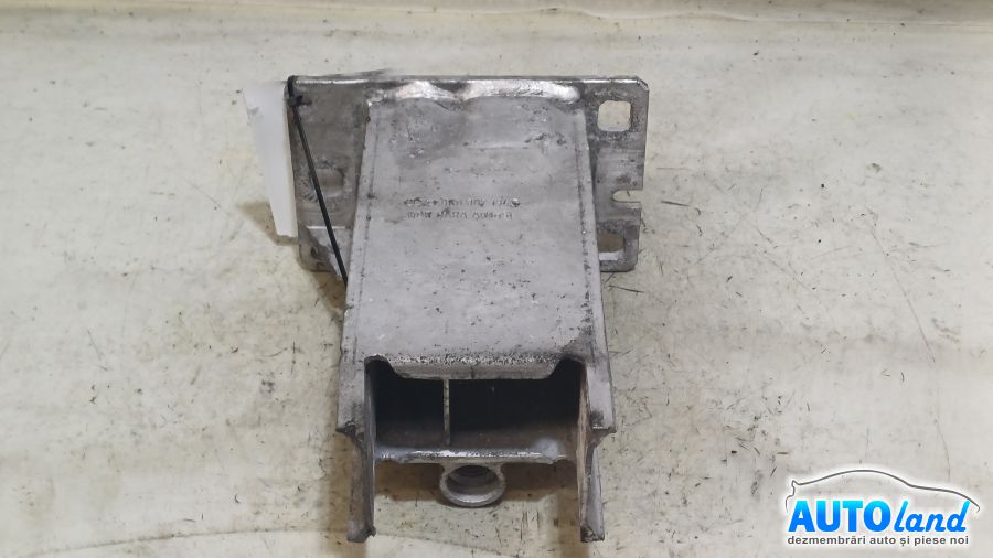 Diverse AUDI A4 Avant (8K5) 2008-2025 Cod 8K0807134C