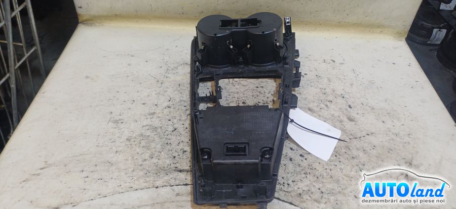 Diverse AUDI A4 (B9 8W) 2015-2018 Cod 8W2864261