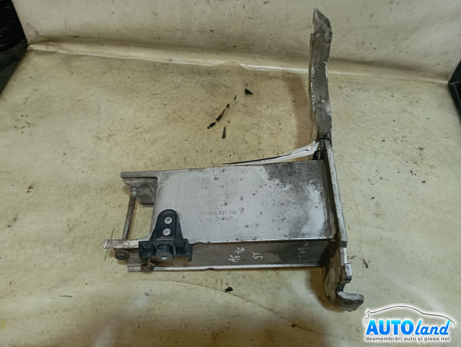 Diverse AUDI A6 (4G) 2011-2025 Cod 4G0807133F